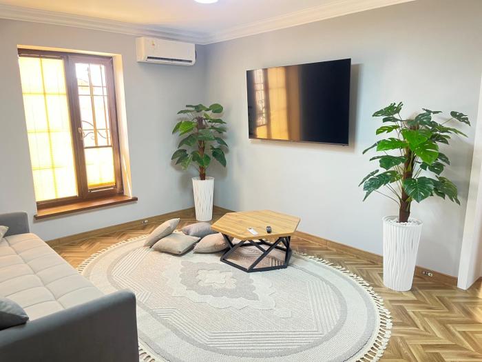 lux apartment