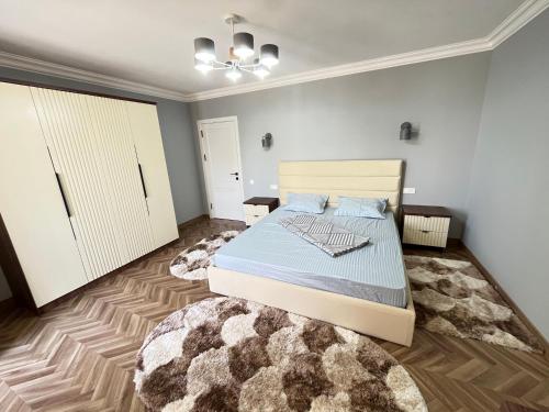 lux apartment