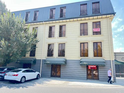 lux apartment