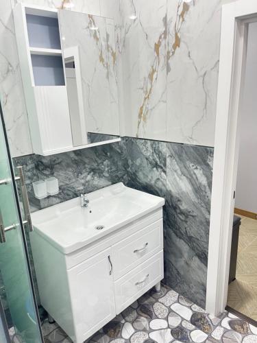 lux apartment