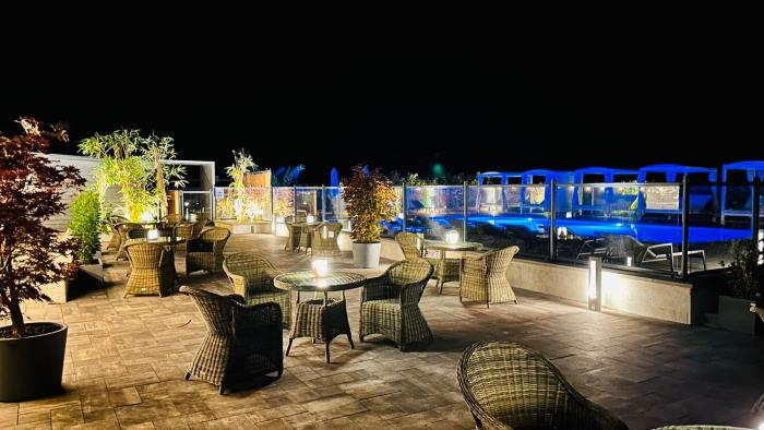 logis hotel blue garden