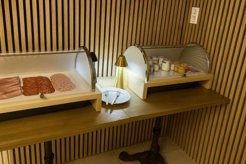 logis hotel blue garden