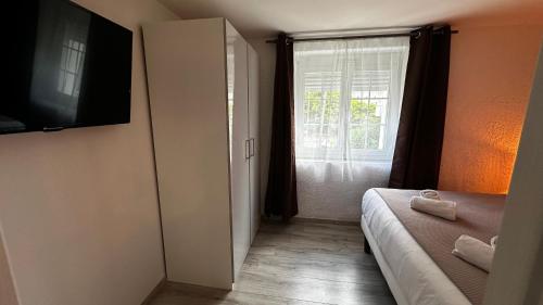 logis hotel blue garden