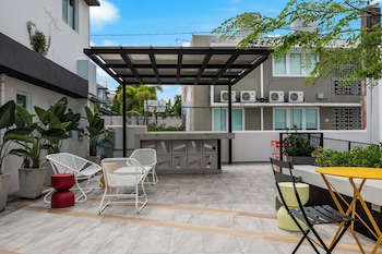 casa placita hotel