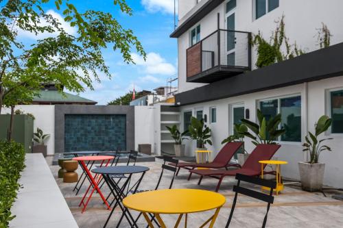 casa placita hotel