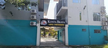 kosta brava hotel y restobar