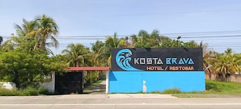 kosta brava hotel y restobar