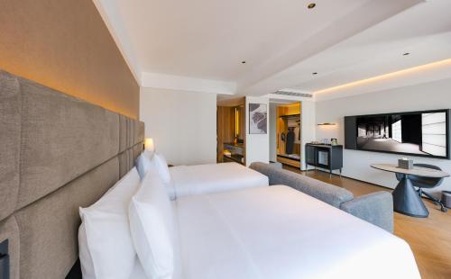 intercity hotel and serviced apartment phnom penh downtown