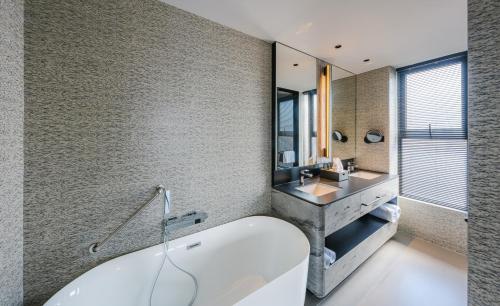 intercity hotel and serviced apartment phnom penh downtown
