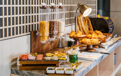 intercity hotel and serviced apartment phnom penh downtown