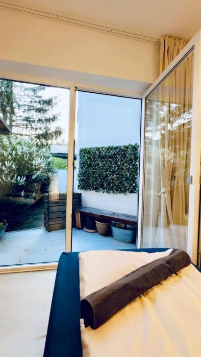 lovely 2br for 5 peaceful central stay