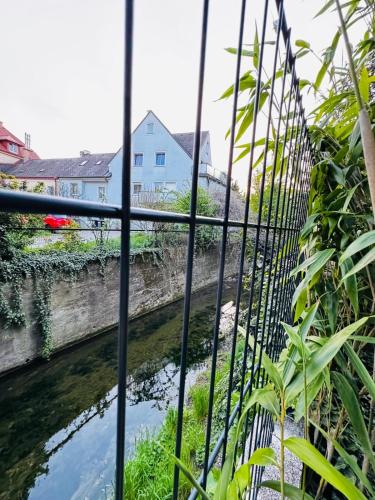 lovely 2br for 5 peaceful central stay