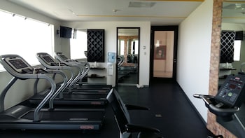 krystal urban cancun and beach club