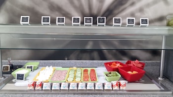 krystal urban cancun and beach club