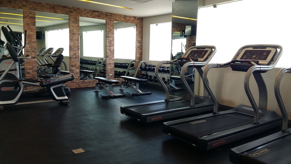 krystal urban cancun and beach club