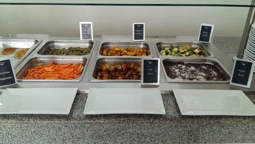 krystal urban cancun and beach club