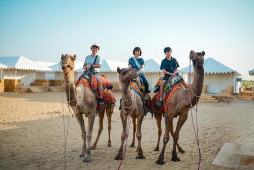 jaisan heritage desert camp
