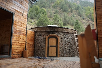 rayan eco resort sary oi