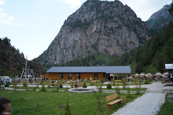rayan eco resort sary oi