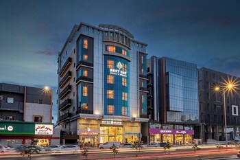 best day hotel and resorts hira