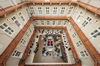 basiliq hotel
