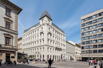 basiliq hotel