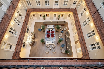 Basiliq Hotel,,4 star