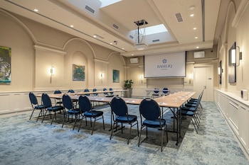 basiliq hotel