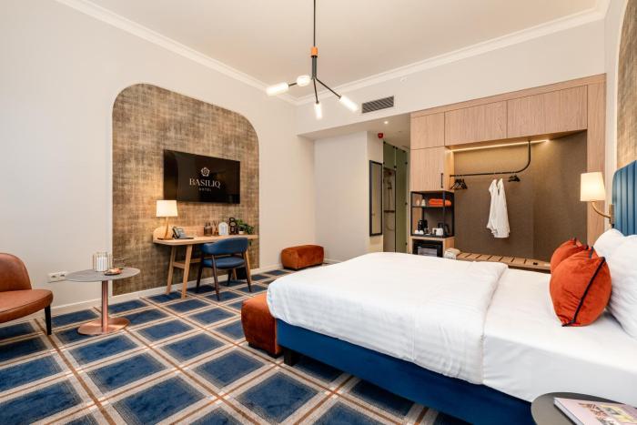 basiliq hotel
