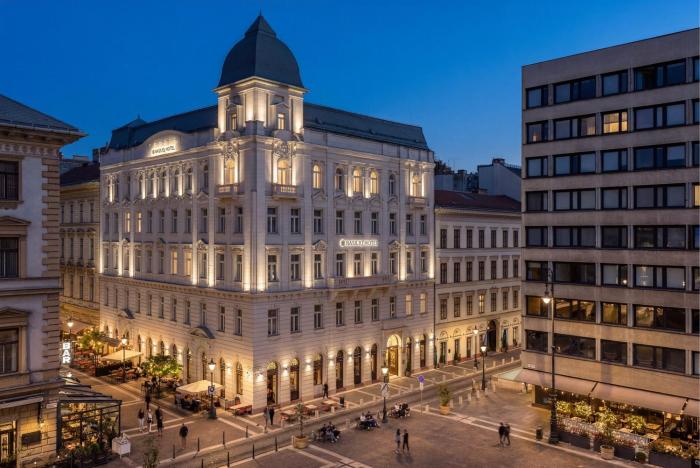 basiliq hotel