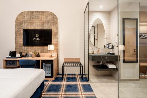 basiliq hotel
