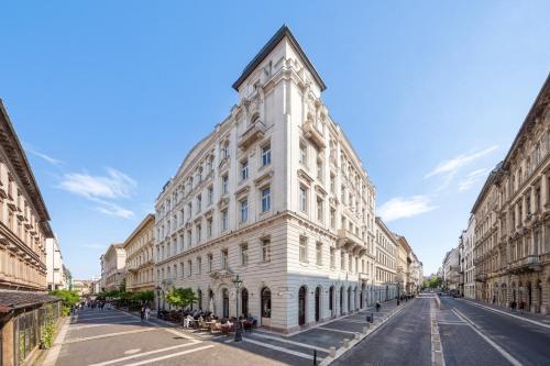 basiliq hotel