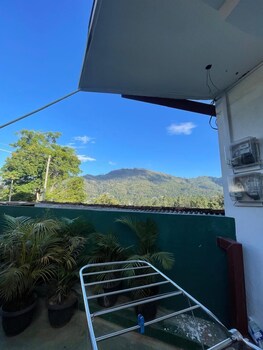 the lipton view inn