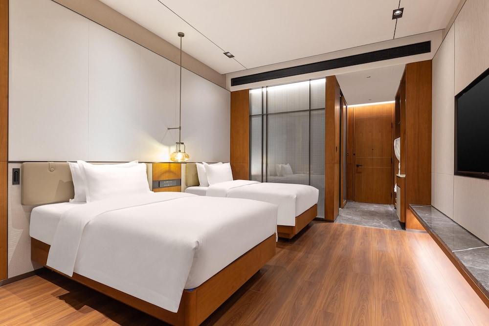 wyndham garden linxia downtown