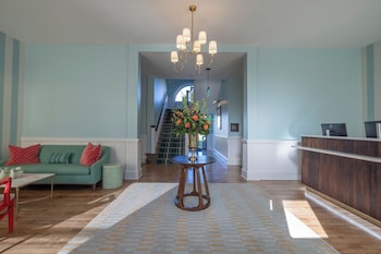 the laurel hotel