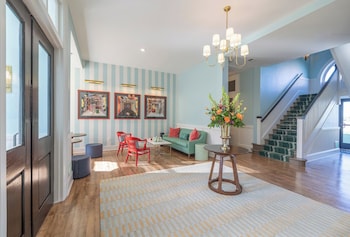 the laurel hotel