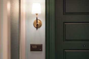 the laurel hotel