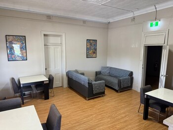 Jerilderie Hotel,,3 star