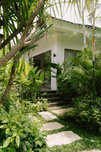 ananda house