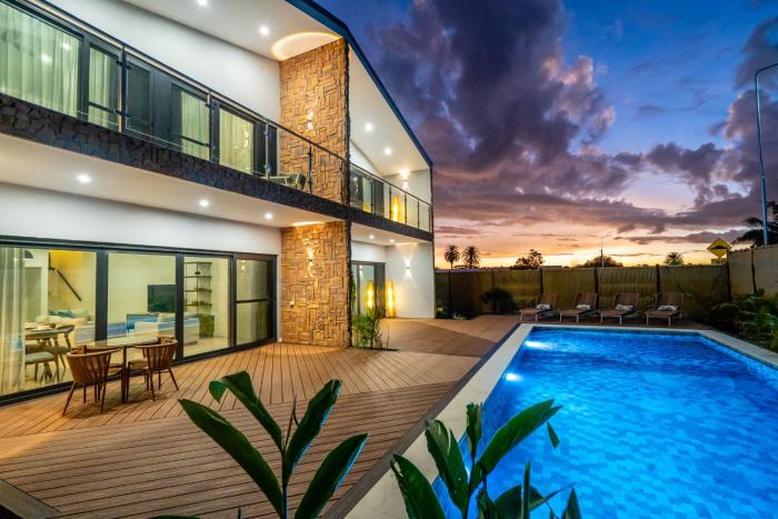 tides apartments