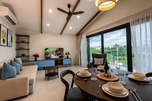 tides apartments