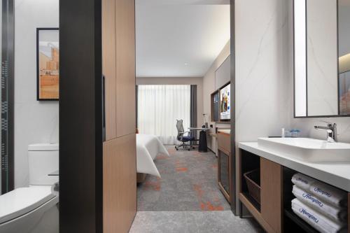 hampton by hilton shanghai north bund siping road