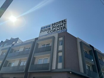 hotel four point corner