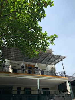 Namroom At Pulomas,,2 star