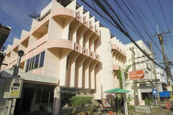 suriyart hotel