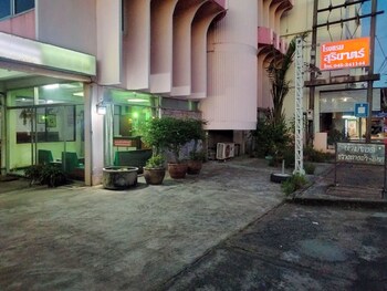 suriyart hotel