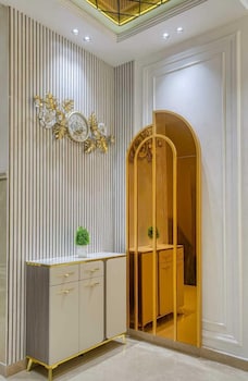 hotel holiday dreamz by ajooni hospitality