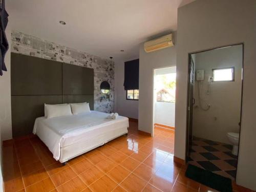 cozy bay rawai