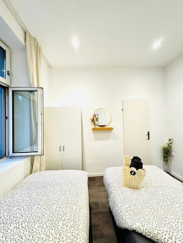 Modern Studio Near Lk Klosterneuburg,,3 star