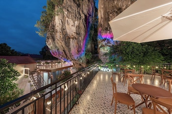favos ninh binh hotel and villas